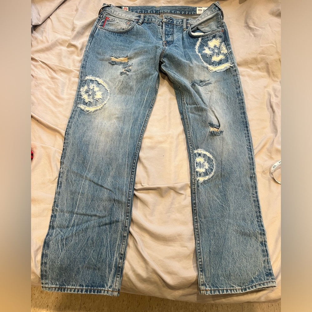 EVISU 100% COTTON MENS JEAN SIZE 38x34, inseam 32